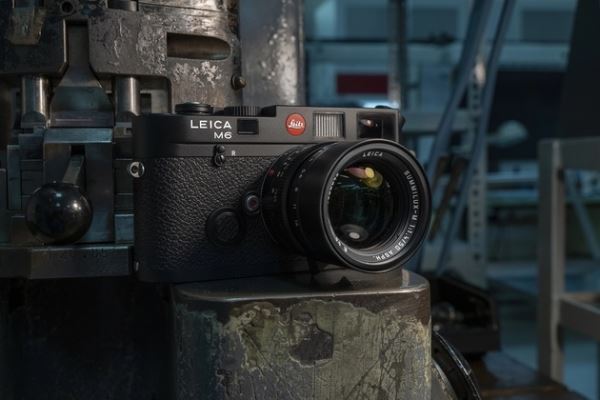 Плёночный фотоаппарат за $5300? Почему бы и нет: Leica M6 2022